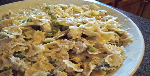 Penne in Almond Sauce is a great weeknight recipe.  The almond sauce is a perfect compliment to pasta and chicken, giving the dish a light, unique flavor.